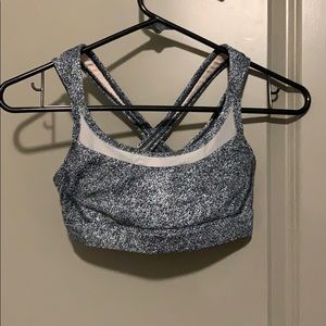 Lululemon crossback bra size 4